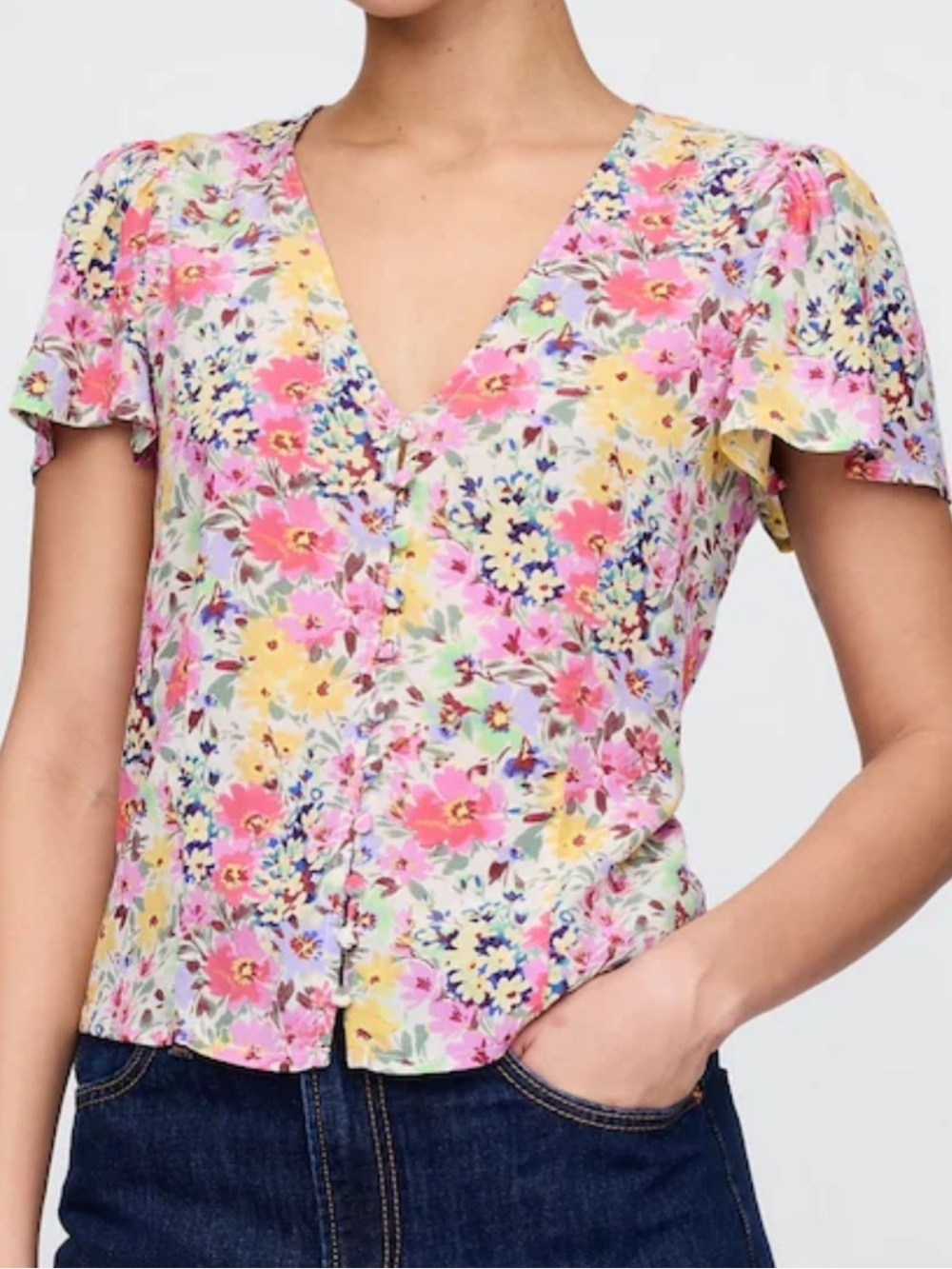 GAP Pastel Crepe Flutter Sleeve Floral V-Neck Button Blouse, small